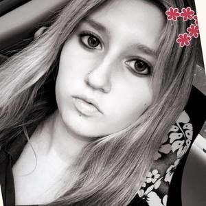 Meet your Posher, Alexia